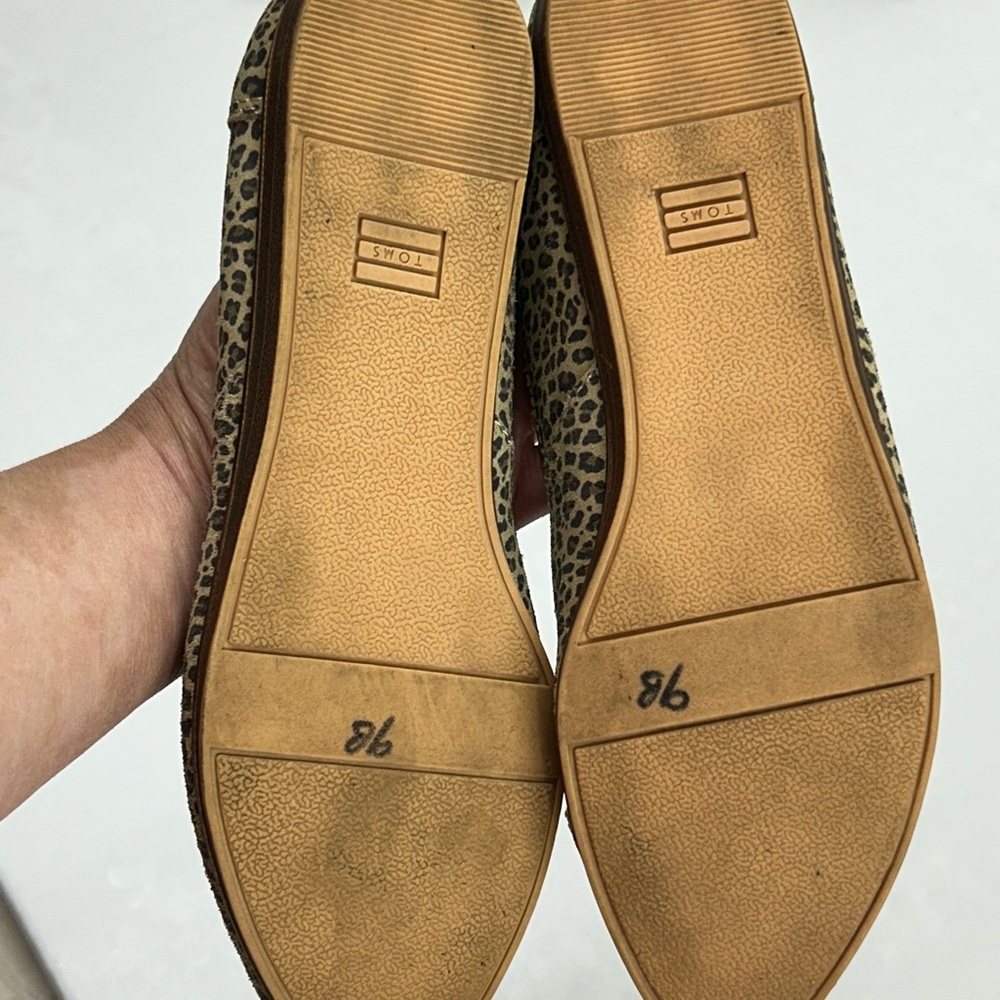 TOMS Cheetah Print Women's Loafers - Picture 5 of 6